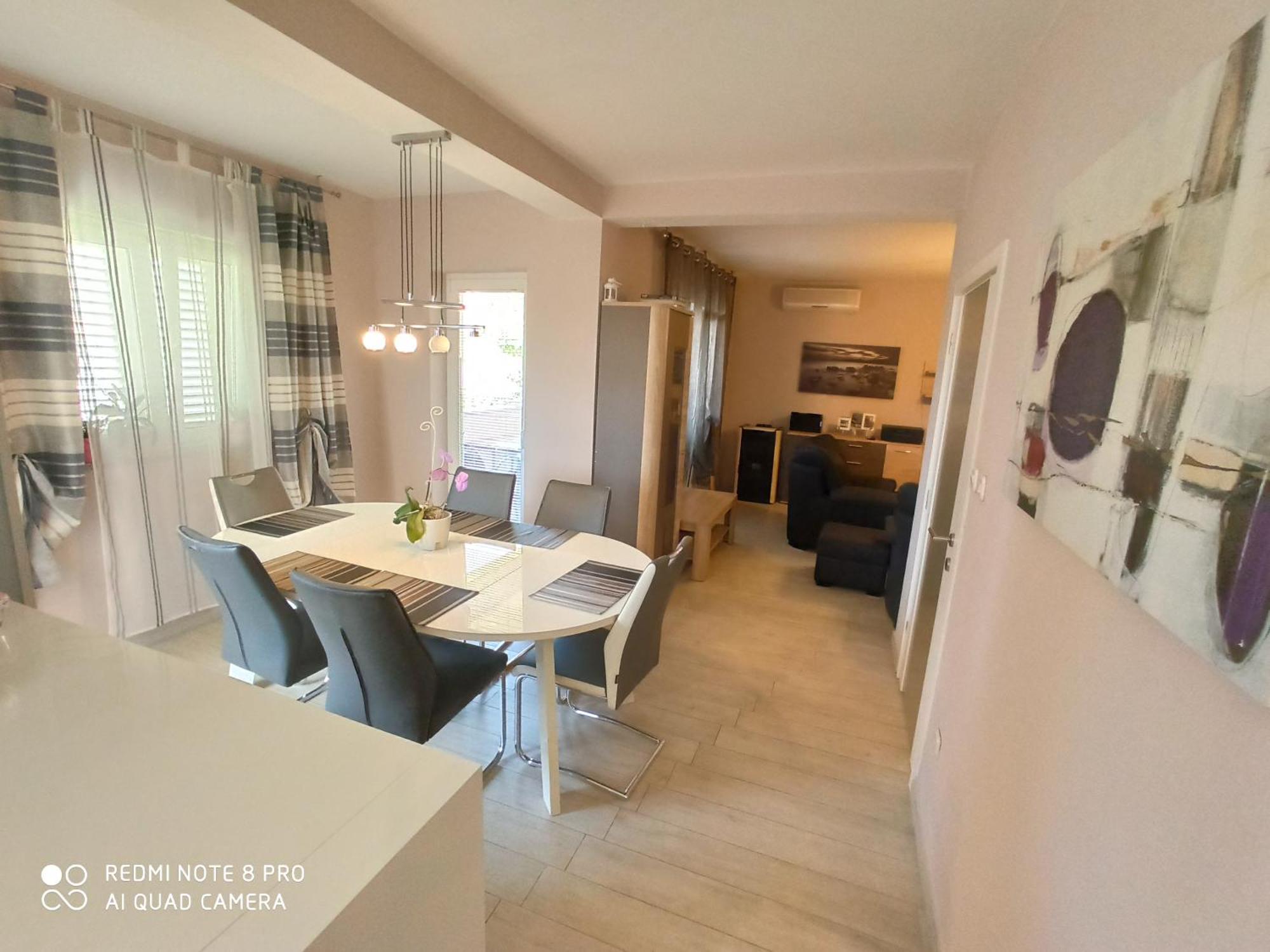 Apartments Roncevic ザダル 部屋 写真
