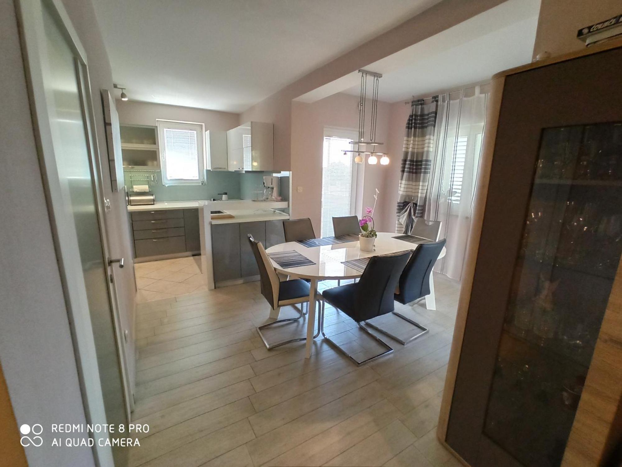Apartments Roncevic ザダル 部屋 写真