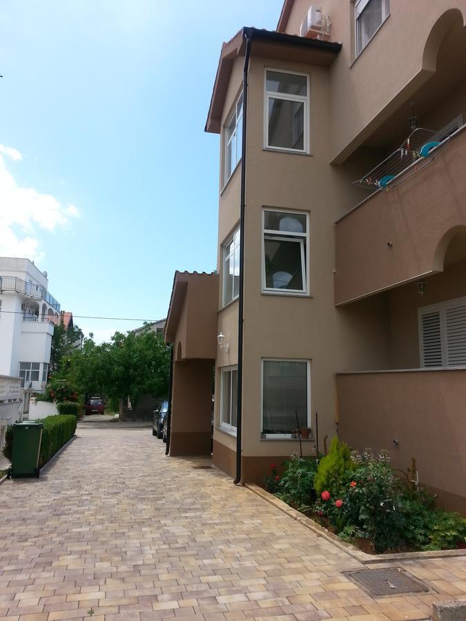 Apartments Roncevic ザダル エクステリア 写真